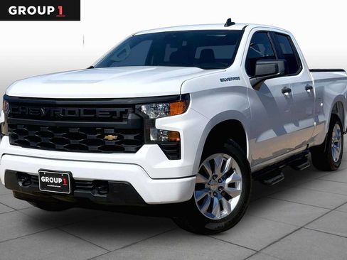 Used 2022 Chevrolet Silverado 1500 Custom RWD image 1