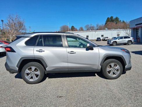 Used 2024 Toyota RAV4 XLE image 8