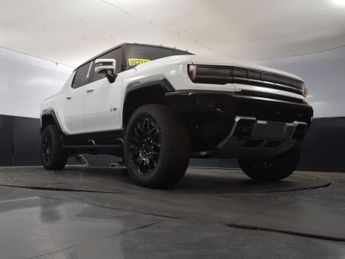 New 2025 GMC Hummer EV 2X image 42