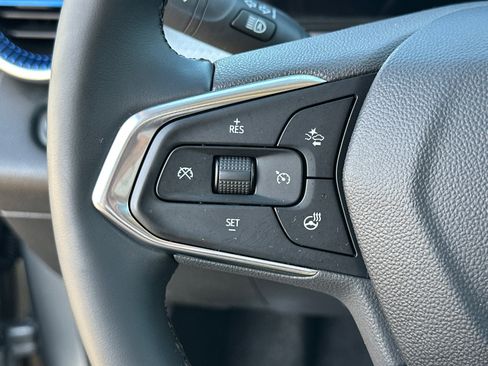 Used 2024 Chevrolet Trax LT w/ Driver Confidence Package image 25