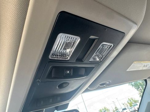Used 2018 RAM 1500 Laramie AWD/4WD image 26