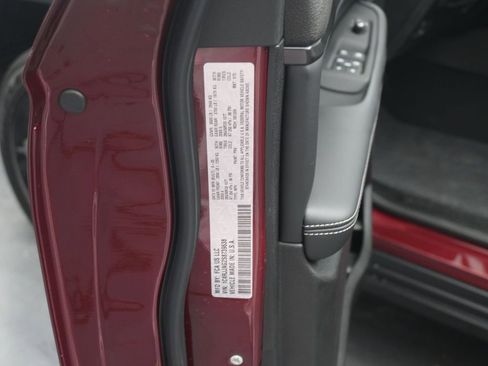 New 2025 Jeep Grand Cherokee L Altitude image 19