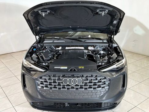 Used 2025 Audi Q5 Premium Plus w/ Premium Plus image 18