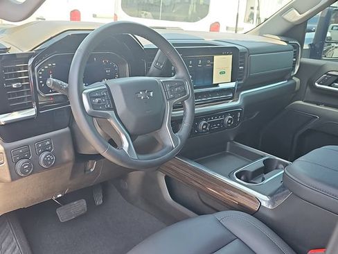 Used 2026 Chevrolet Silverado 2500 LT w/ Trail Boss Package AWD/4WD image 17