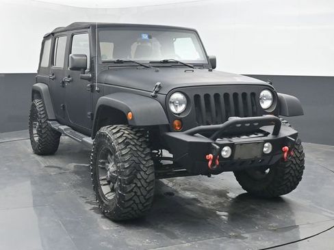 Used 2012 Jeep Wrangler Unlimited Sahara image 1