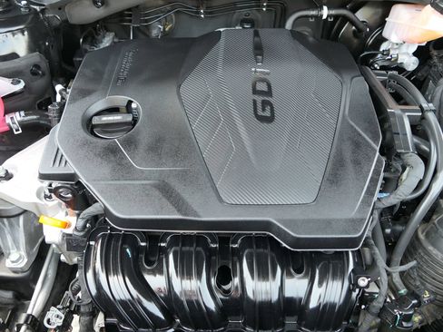 Used 2023 Kia Sorento LX FWD image 29