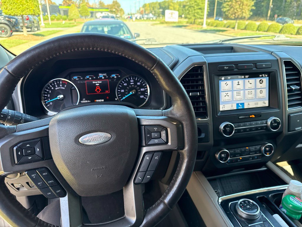Used 2019 Ford Expedition XLT w/ Equipment Group 202A RWD image 12