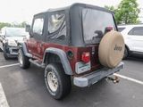 Used 2002 Jeep Wrangler SE image 3