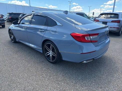 Used 2021 Honda Accord Touring image 4