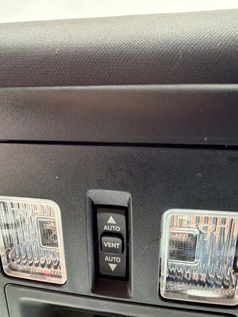 Used 2018 RAM 1500 Sport w/ Hydro Blue Sport Package AWD/4WD image 32