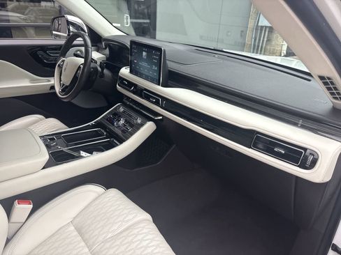 Used 2022 Lincoln Aviator Black Label w/ Dynamic Handling Package image 26