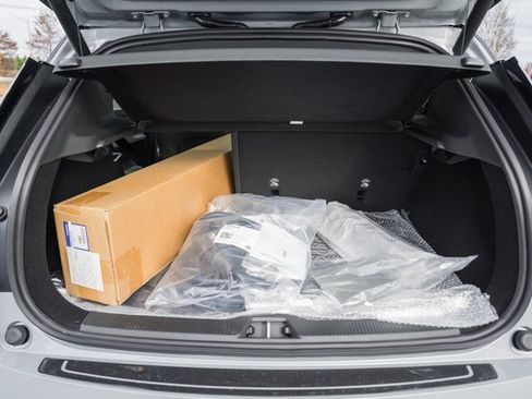 New 2026 Volvo EX30 Cross Country Ultra image 9