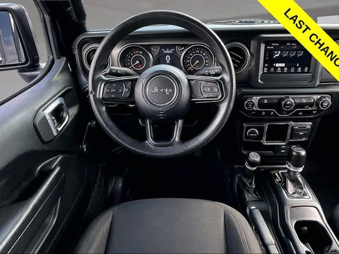 Used 2022 Jeep Wrangler Unlimited Sport AWD/4WD image 5