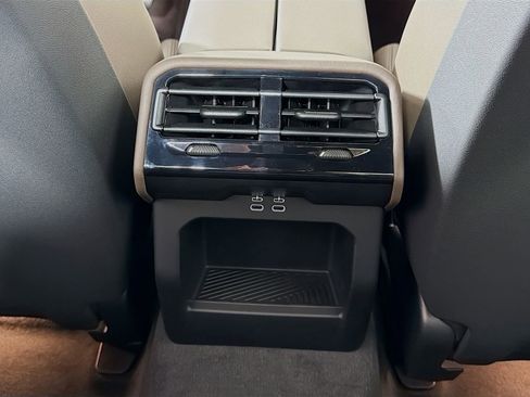 New 2026 BMW 530i xDrive w/ Premium Package AWD/4WD image 28