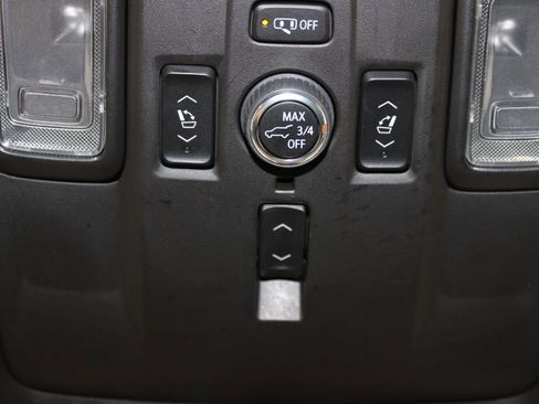 Used 2023 Chevrolet Tahoe Premier image 58