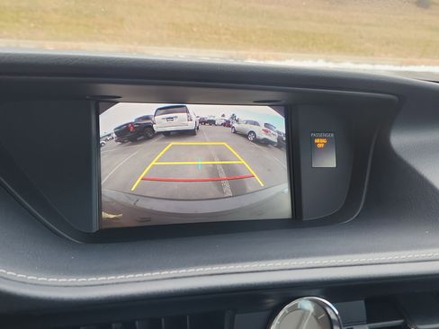 Used 2018 Lexus ES 300h image 26