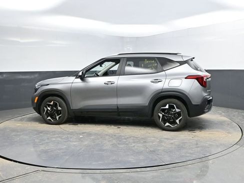 Used 2025 Kia Seltos S image 6