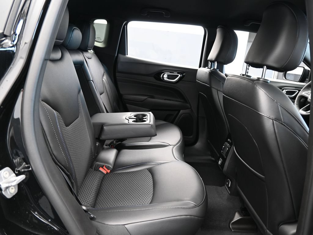 New 2026 Jeep Compass Latitude AWD/4WD image 35