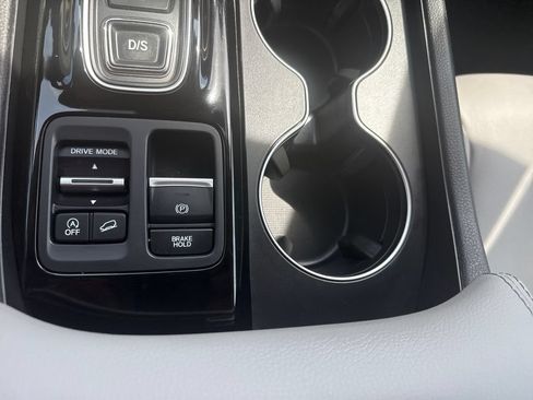 Certified 2025 Honda Pilot EX-L image 31