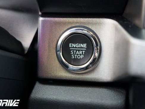 Used 2024 Ford F350 Platinum image 29