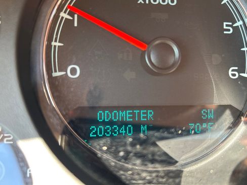 Used 2009 GMC Yukon XL Denali image 18