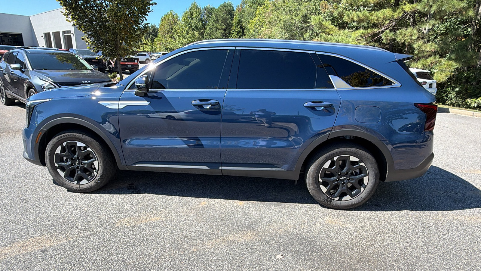 Used 2026 Kia Sorento S FWD image 13
