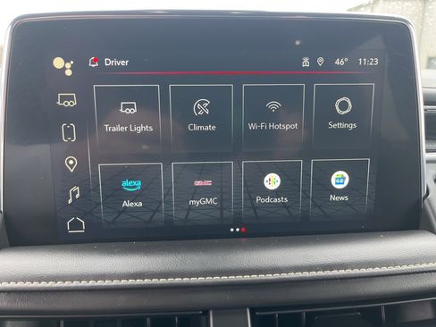 Used 2023 GMC Yukon SLT w/ SLT Luxury Package image 26