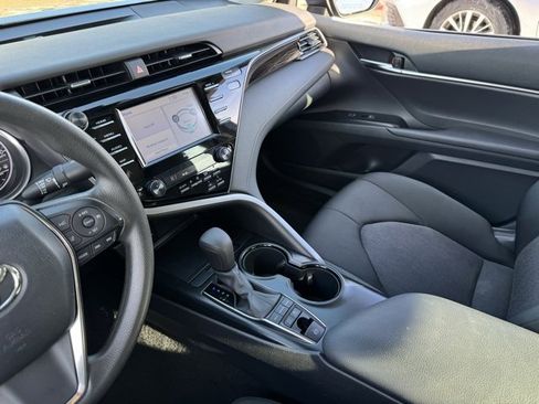Certified 2020 Toyota Camry LE image 18