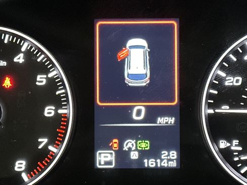 Certified 2025 Subaru Outback Limited image 28