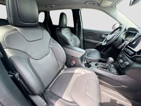 Used 2020 Jeep Cherokee Limited AWD/4WD image 32