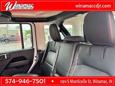 Used 2021 Jeep Wrangler Unlimited Sahara AWD/4WD image 12