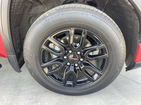 Used 2024 GMC Sierra 1500 Elevation RWD image 32