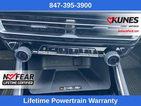 Used 2024 Chevrolet Traverse RS AWD/4WD image 38