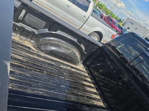 Used 2025 RAM 1500 Laramie w/ Night Edition AWD/4WD image 9
