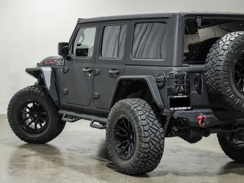 Used 2023 Jeep Wrangler Unlimited Rubicon w/ Safety Group AWD/4WD image 14