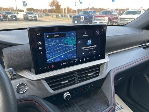 Used 2025 Ford Explorer ST image 18