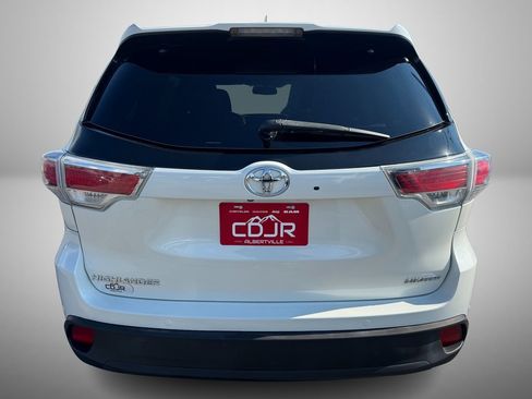 Used 2015 Toyota Highlander Limited image 7