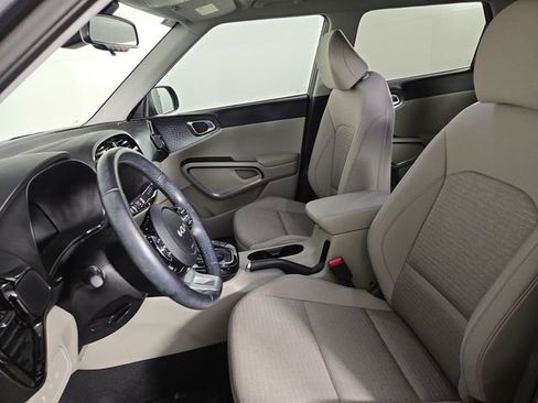 Certified 2023 Kia Soul EX image 14