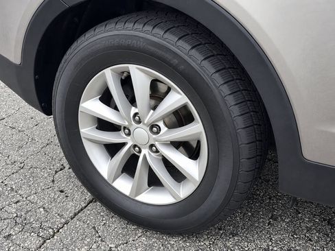 Used 2017 Kia Sorento FWD w/ LX Convenience Package image 8