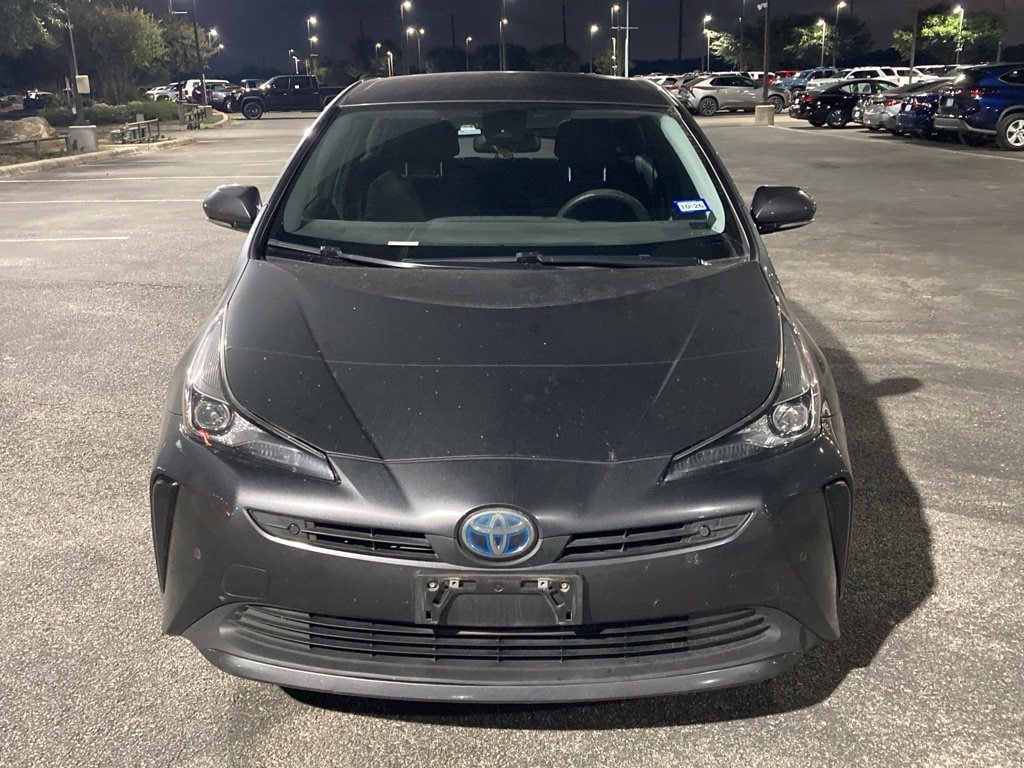 Used 2020 Toyota Prius LE FWD image 2