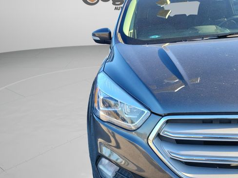 Used 2019 Ford Escape Titanium image 12