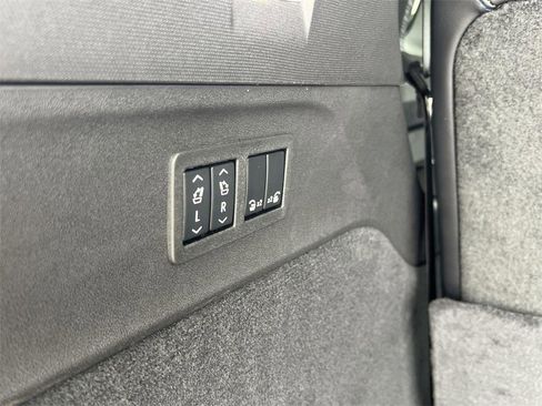 New 2026 Cadillac Escalade IQ Luxury 1 image 33