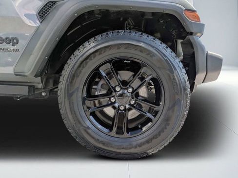 Used 2021 Jeep Wrangler Unlimited Sport AWD/4WD image 10