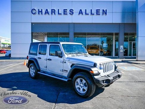 Used 2023 Jeep Wrangler Unlimited Sport image 1