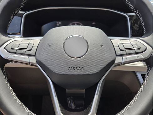 New 2026 Volkswagen Taos SE FWD image 30