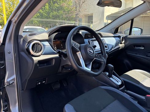 Used 2025 Nissan Versa SV FWD image 32