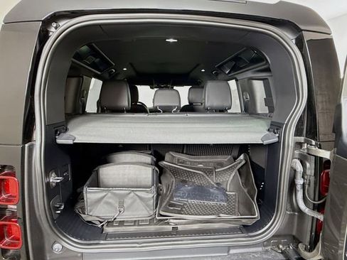 Certified 2024 Land Rover Defender 110 X-Dynamic SE image 28