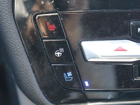 Used 2024 Ford Explorer Limited image 26