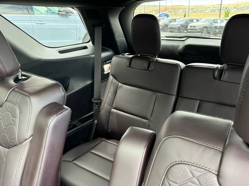 Certified 2025 Ford Explorer Platinum w/ Ultimate Package AWD/4WD image 23