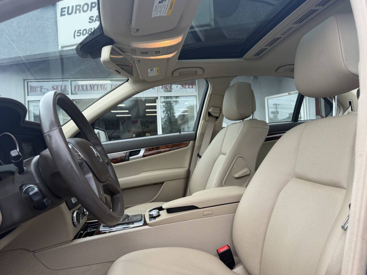 Used 2012 Mercedes-Benz C 300 4MATIC Sedan image 16